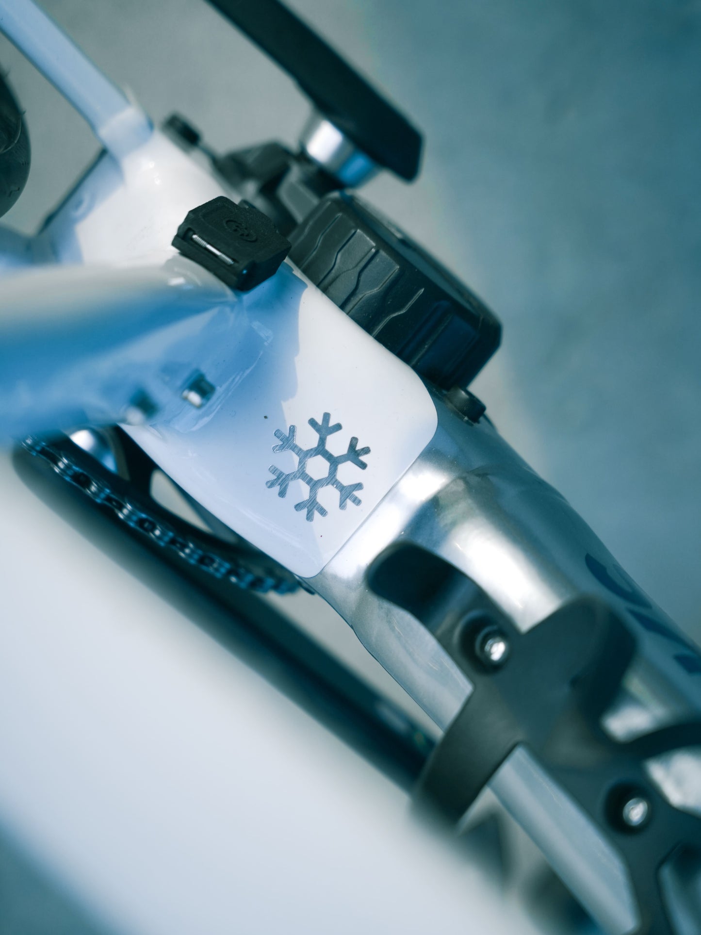 VAPOR Super Light E-BIKE